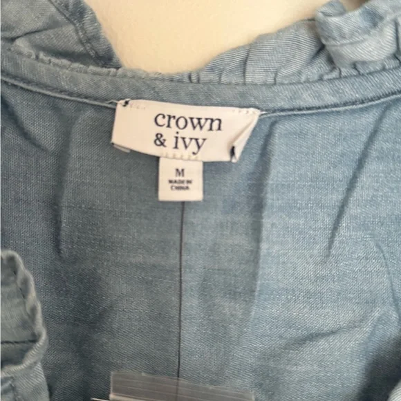 Crown & Ivy Light Blue Blouse Chambray Ruffle neck & sleeves medium - Picture 2 of 2